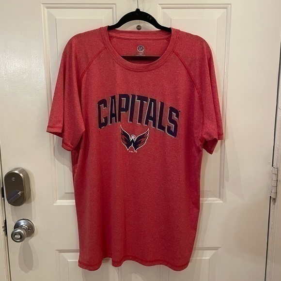 NHL Other - NWOT NHL Red Capitals Men XL Jersey Short Sleeve Top